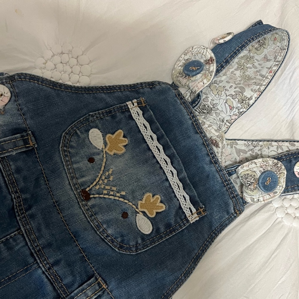 Thick deer overalls size 80 (12-24 months)